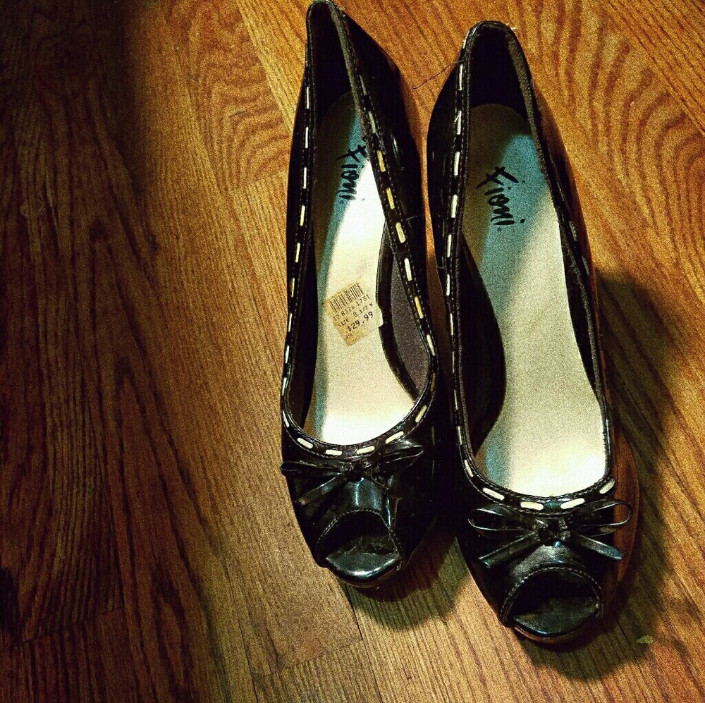 Heels shoes